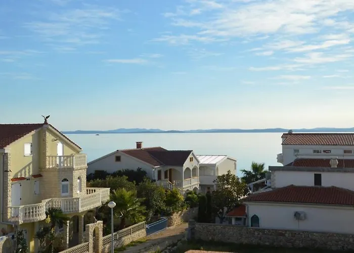 Dobra Apartament Vir