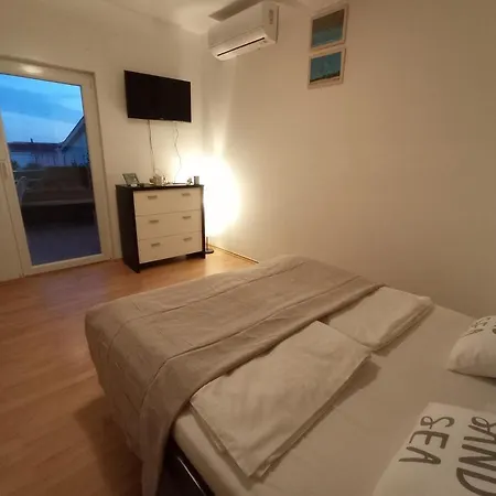 Dobra Apartment