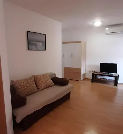 Dobra Apartment Vir